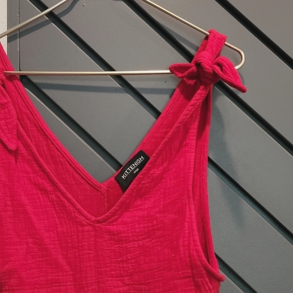 Kittenish Lennon Romper in Red - Picture 3 of 3